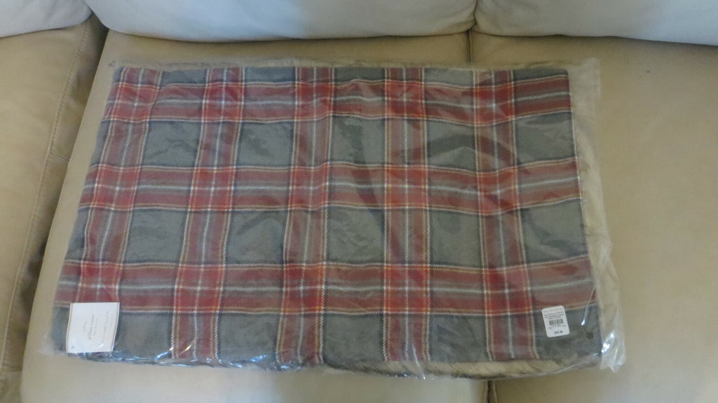 Pottery Barn Plaid Pillow Sham Disney Holiday fur ski lodge Christmas 16x26  [