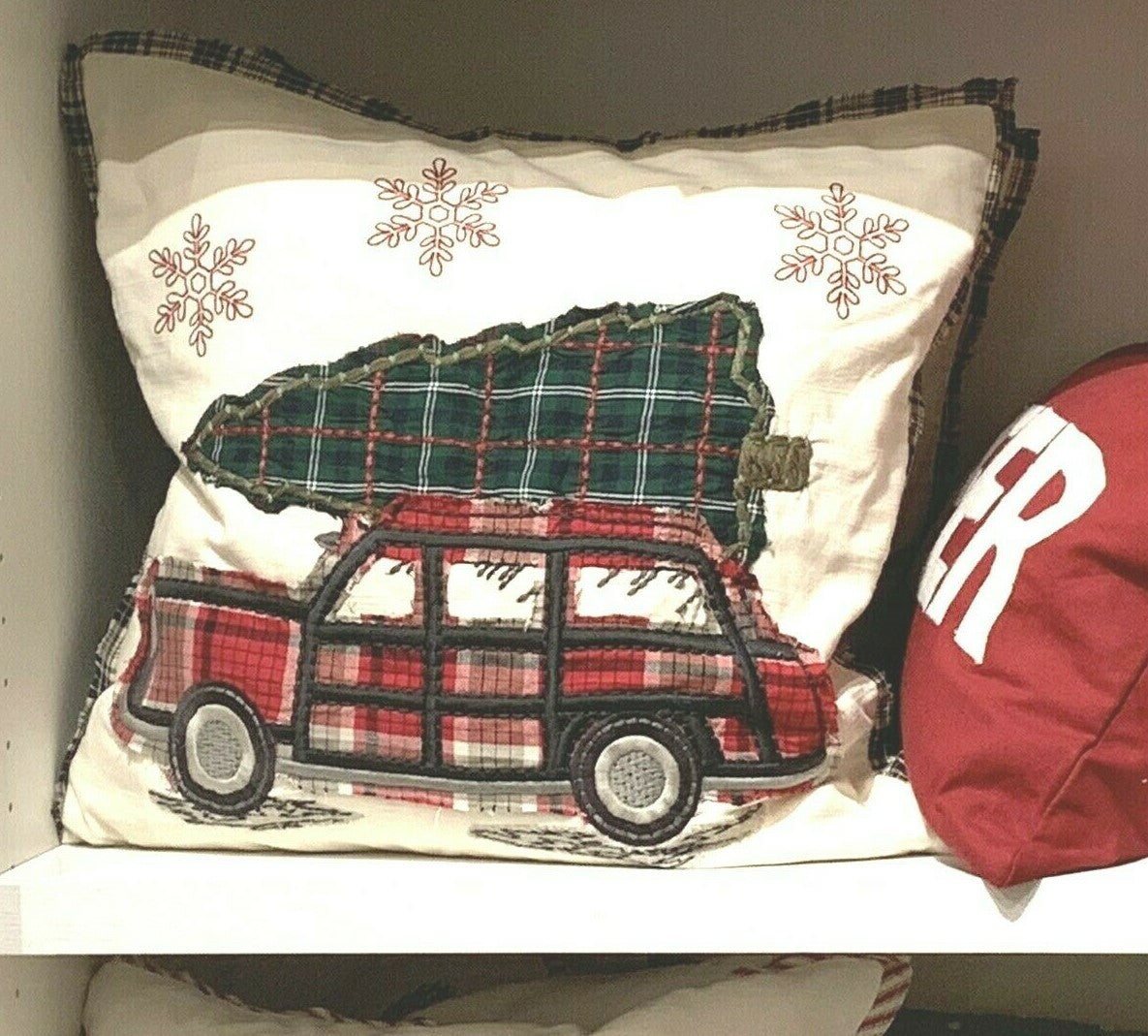 Pottery Barn Disney PILLOW Cover Holiday party car Christmas gift lodge ]