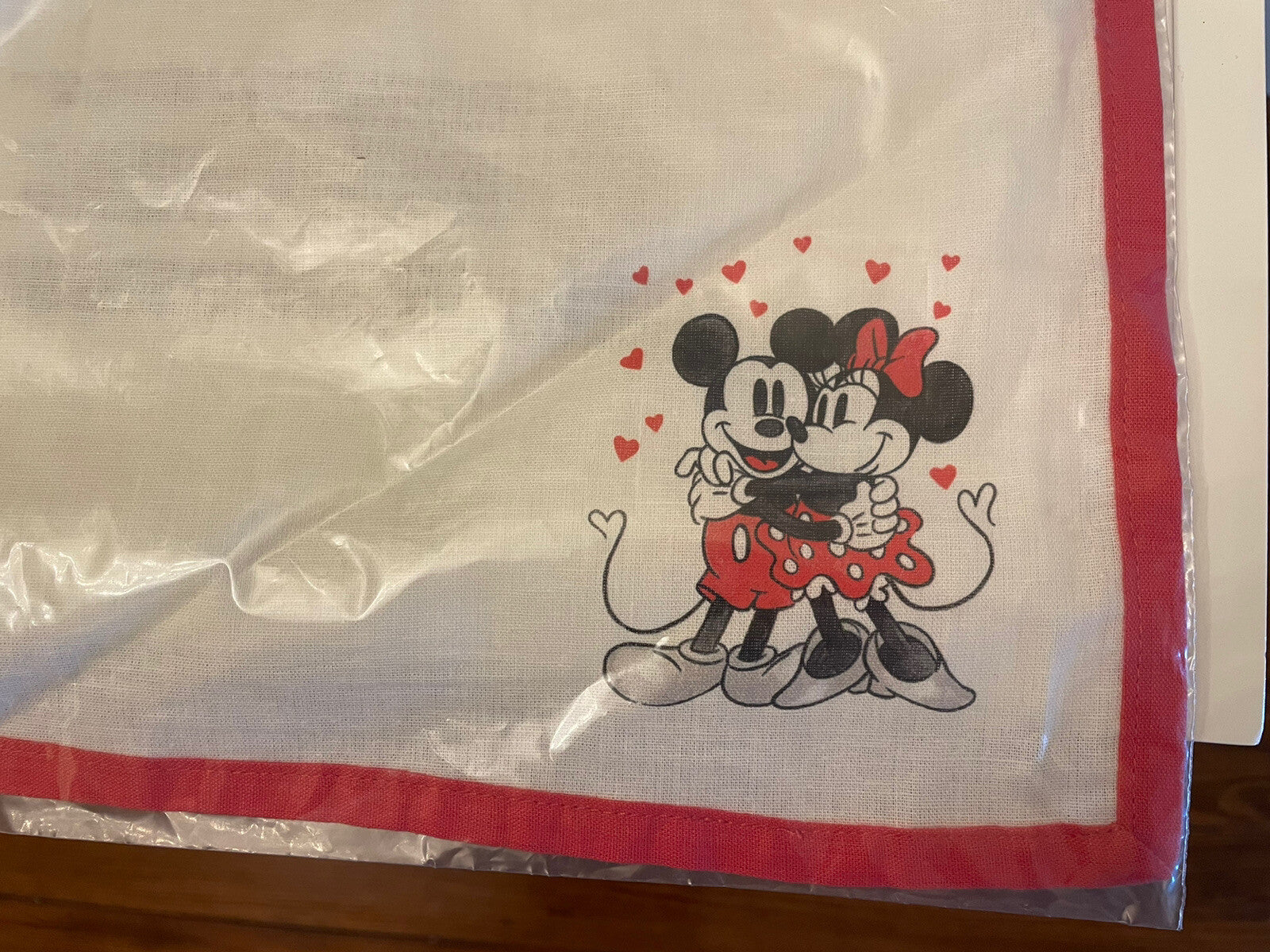 Disney Pottery Barn Mickey Mouse Napkin holiday heart Birthday gift Minnie  ?? ]