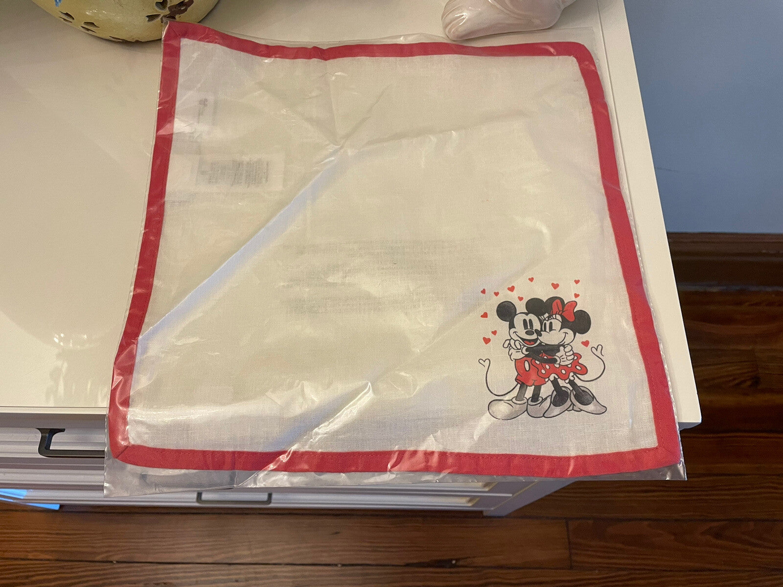 Disney Pottery Barn Mickey Mouse Napkin holiday heart Birthday gift Minnie  ?? ]
