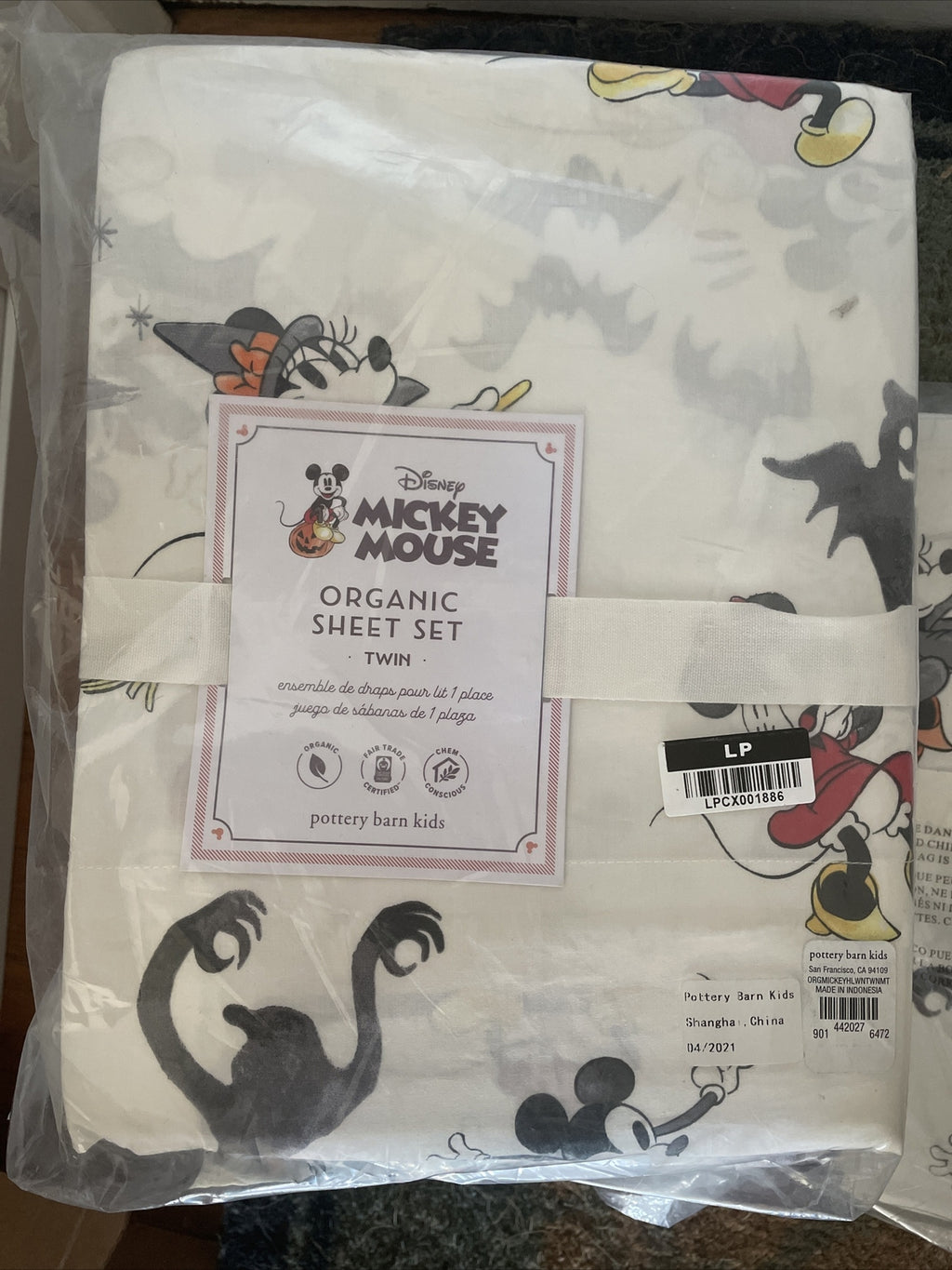 Pottery Barn Disney Mickey Mouse Holiday SHEET SET Halloween Twin gift Minnie  .