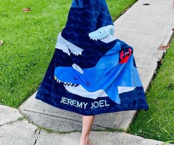 Pottery Barn Disney kid Shark Towel Bath boy school Beach stripe pool space ?? \