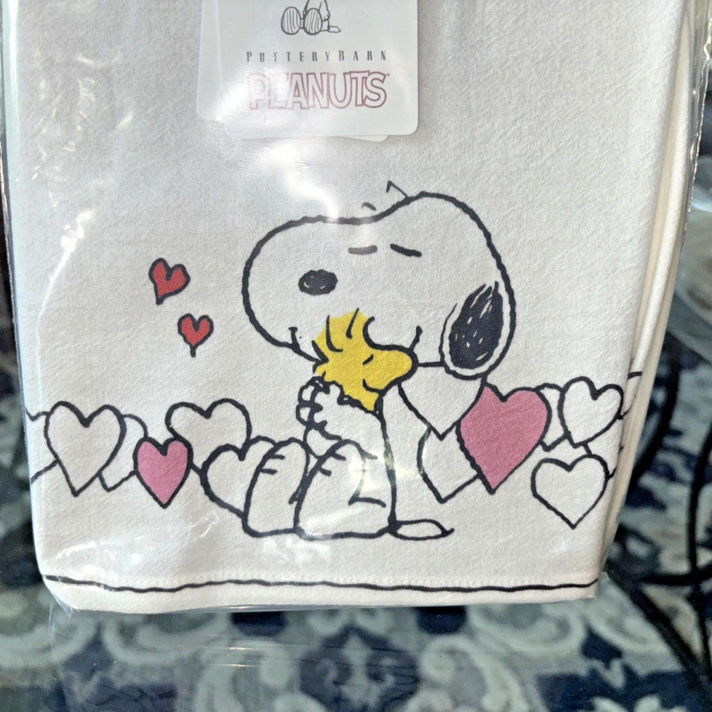 Pottery Barn Disney Snoopy Peanuts Towel Holiday gift party kid heart Gift SET 2