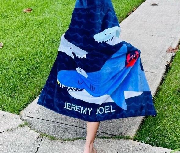 Pottery Barn Disney kid Shark Towel Bath boy school Beach stripe pool space ?? \