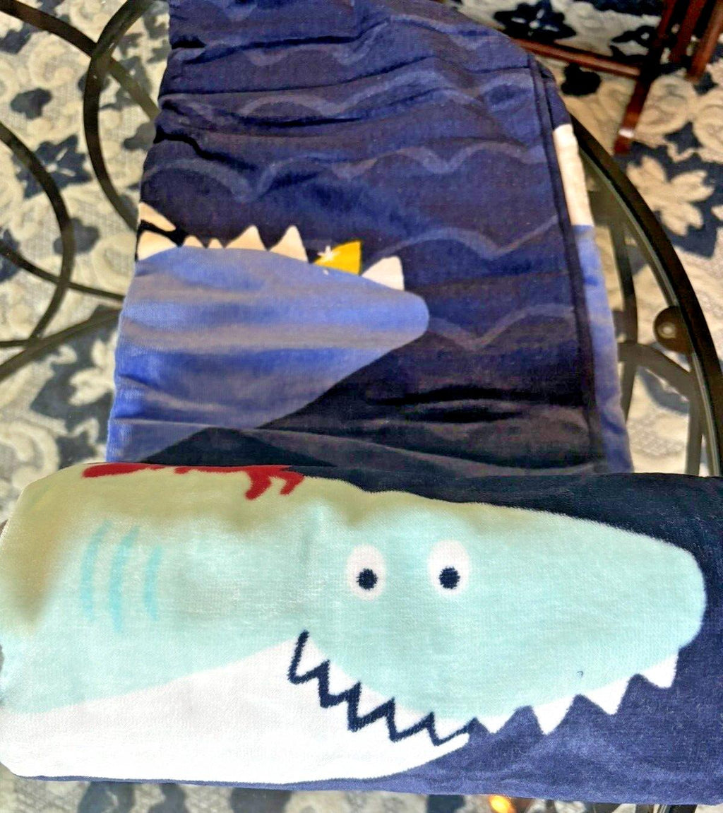 Pottery Barn Disney kid Shark Towel Bath boy school Beach stripe pool space ?? \