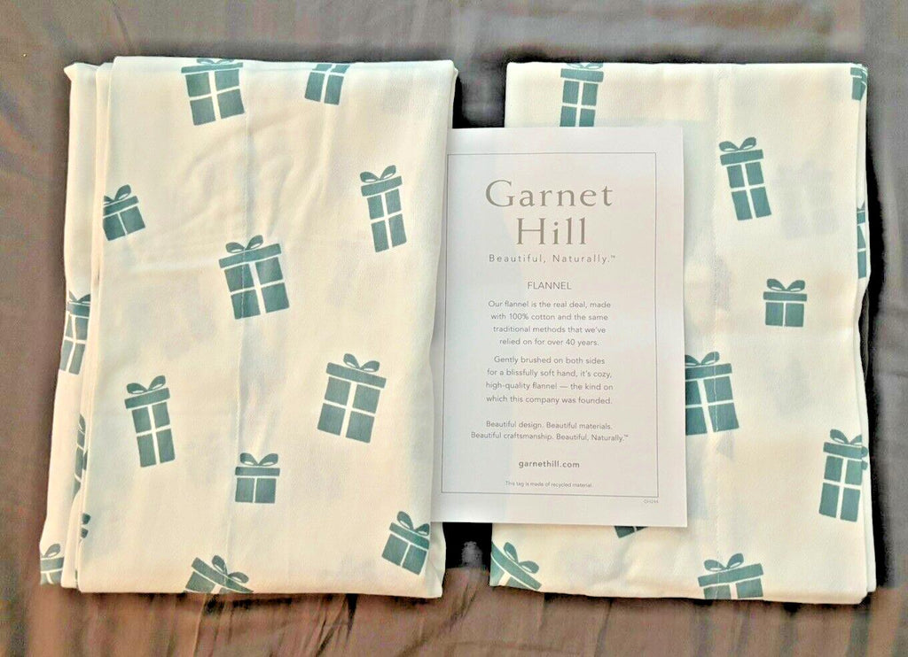 Garnet Hill holiday Winter village Christmas Gift present flannel Disney SET 2 ]