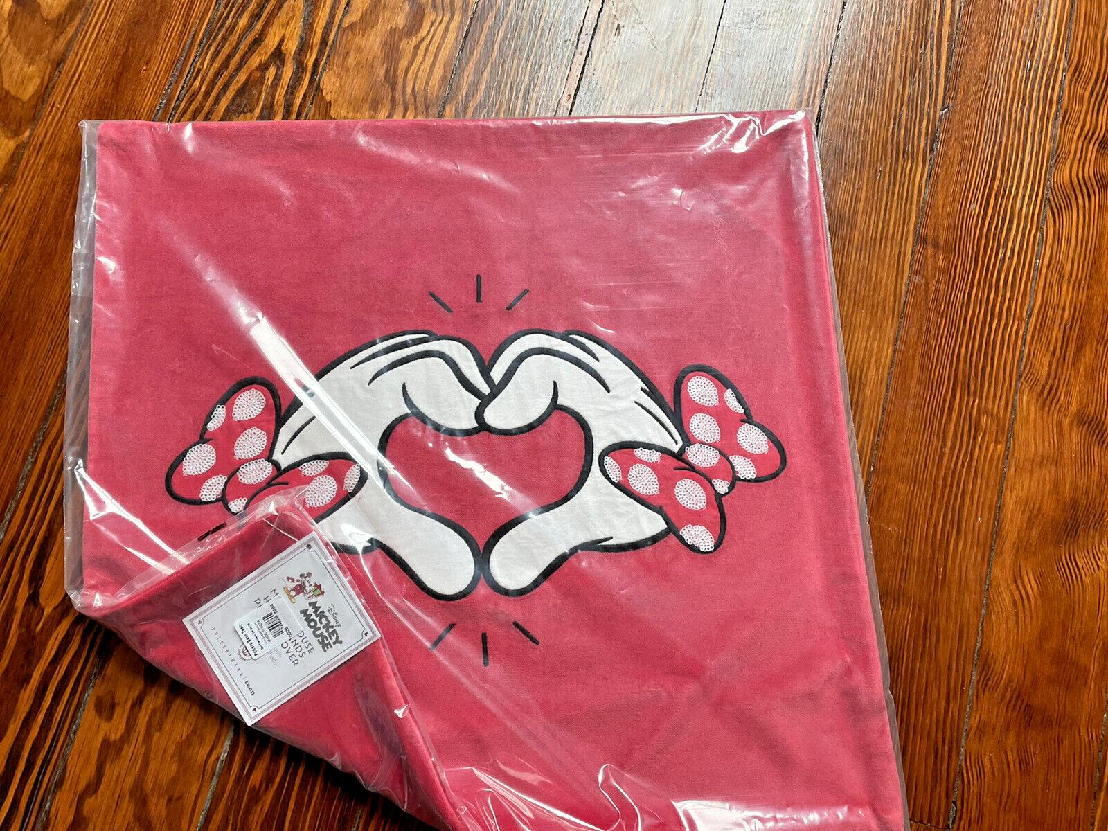 Pottery Barn Holiday Mickey Mouse Velvet gift party Valentine Disney girl sham -