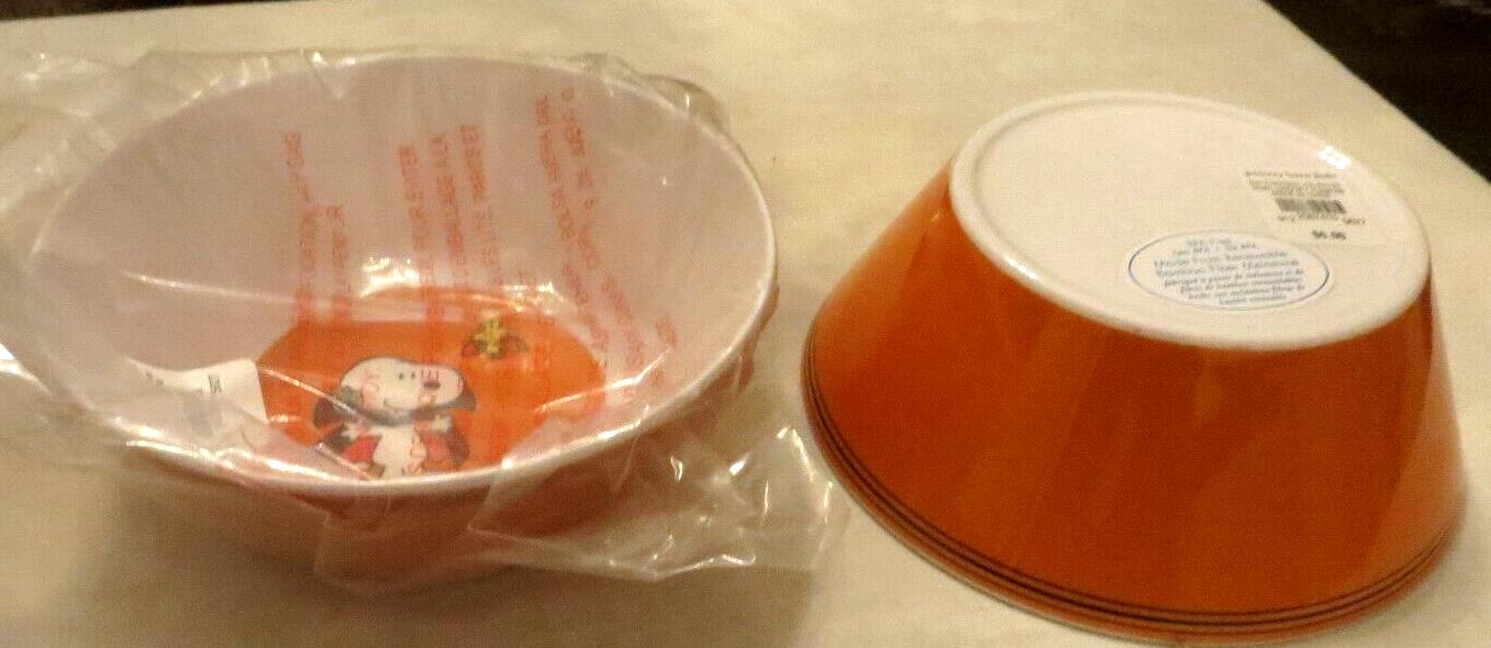 Pottery Barn Snoopy Halloween Bowl holiday party peanuts Disney school kids ?? -