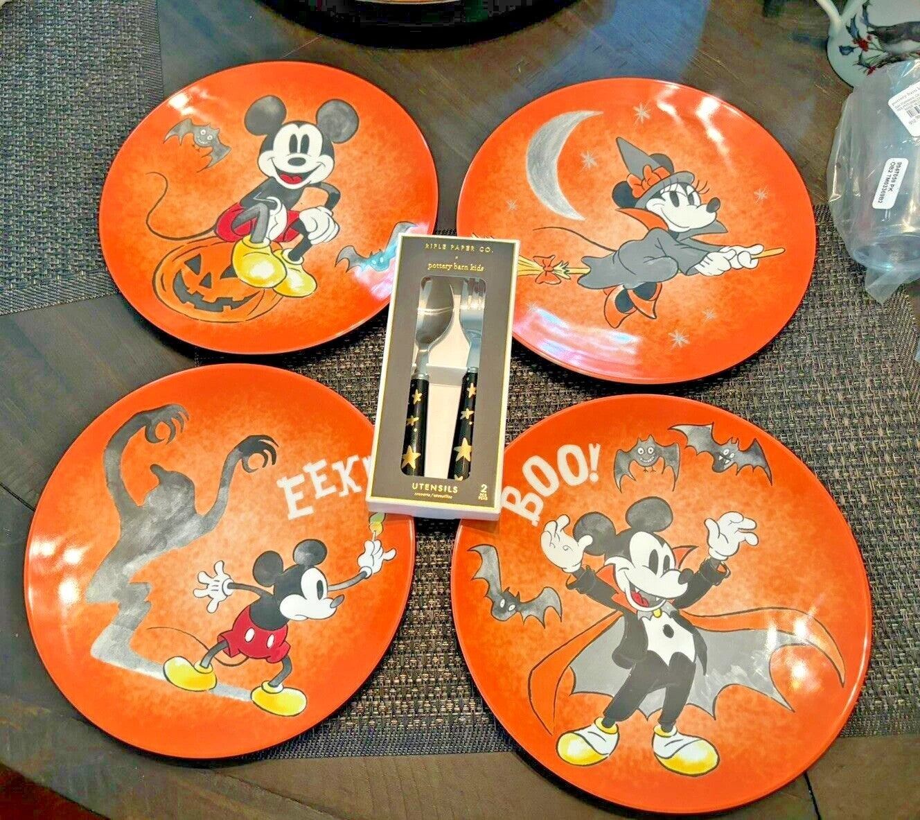 Pottery Barn holiday Disney Mickey Mouse kid school gift DINNER PLATE SET 4 NEW