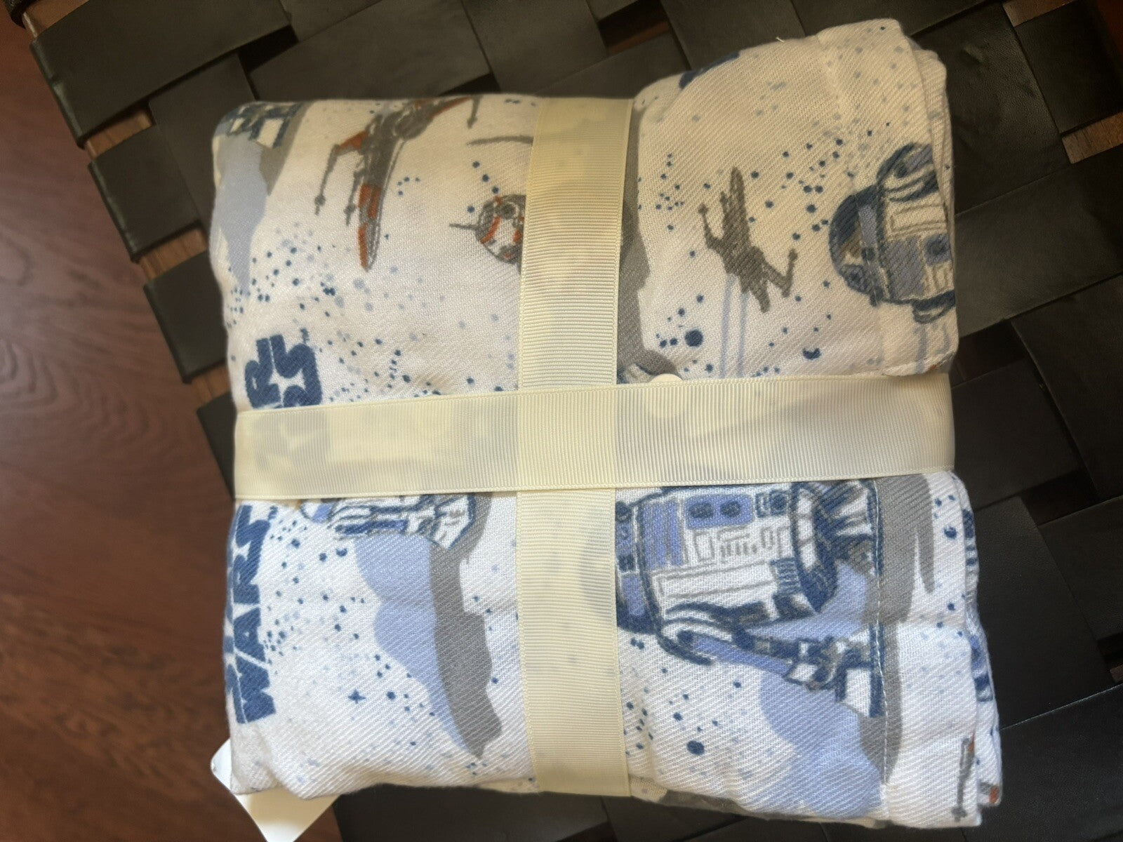 Pottery barn kid star wars Droid Jedi space Disney pajama pj set birthday gift m