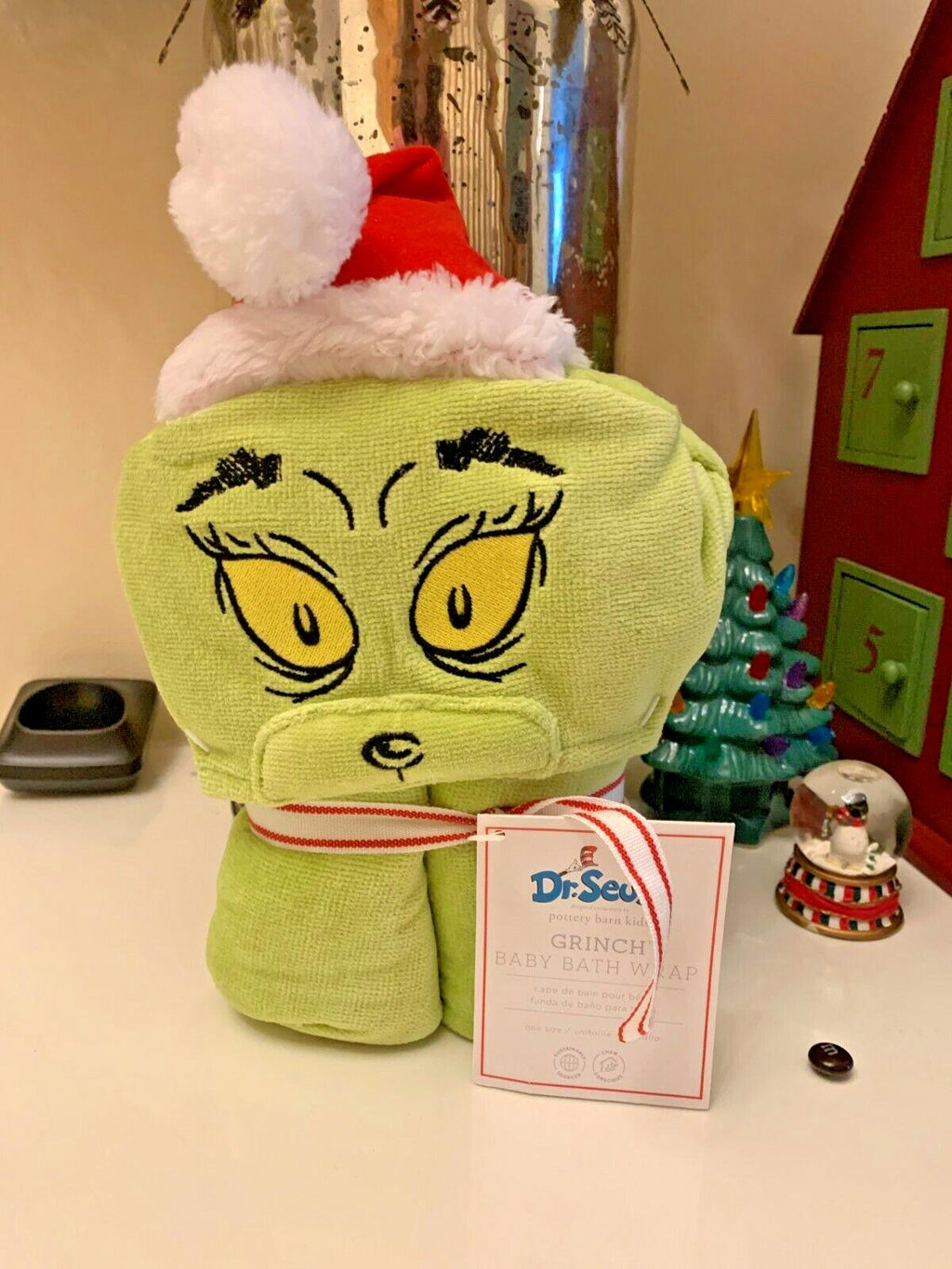 Disney Pottery Barn GRINCH Christmas Dr Seuss Towel holiday gift party bath -