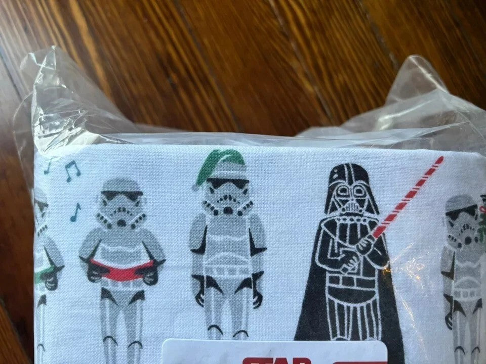 pottery barn Holiday Disney Star wars birthday kid Christmas SHEET SET FULL 4PC