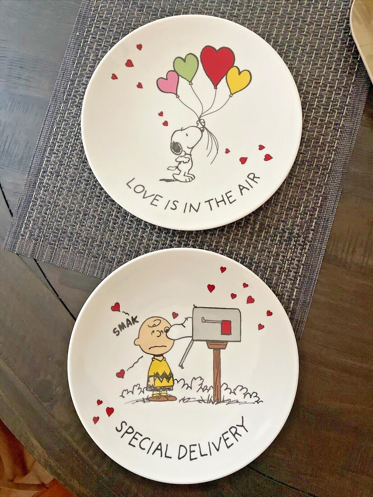 SNOOPY Pottery Barn Peanuts PLATE Holiday party school Disney lunch  SET 2  ?? n