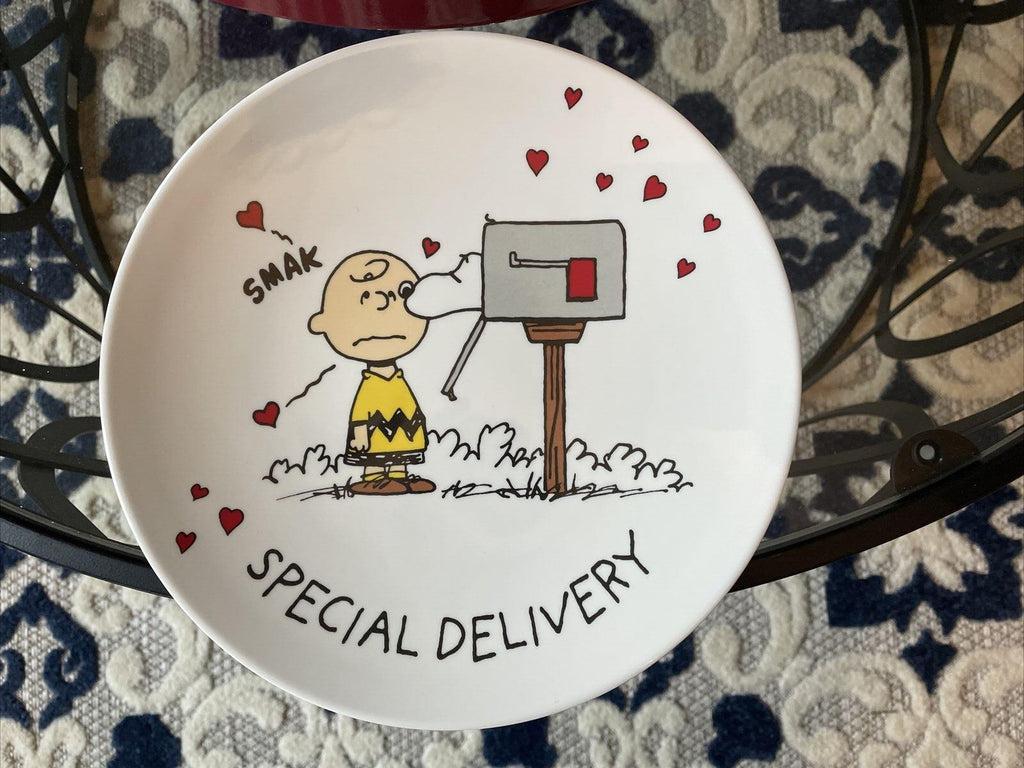 SNOOPY Pottery Barn Peanuts PLATE Holiday party school Disney lunch  SET 2  ?? n