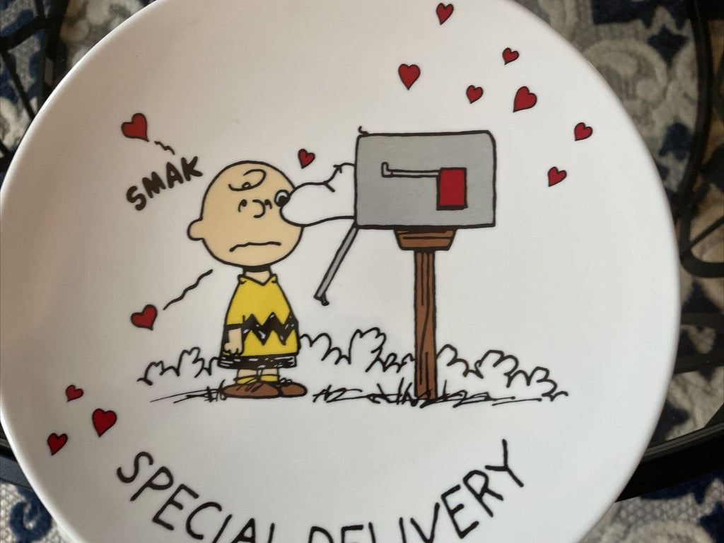 SNOOPY Pottery Barn Peanuts PLATE Holiday party school Disney lunch  SET 2  ?? n