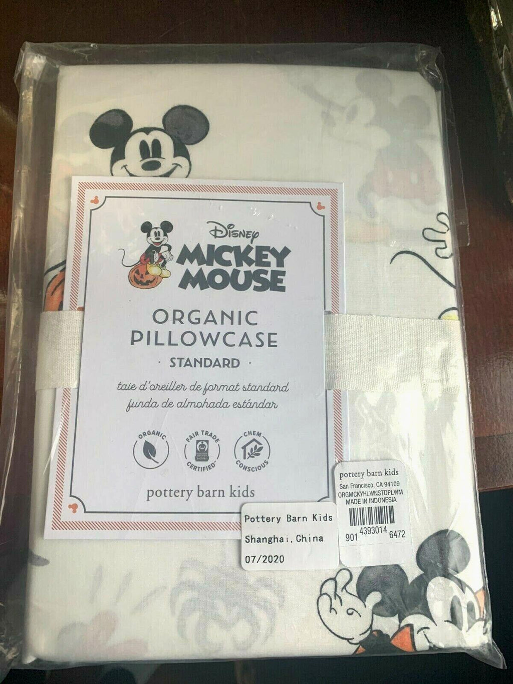 Pottery Barn Disney Mickey Mouse Peanuts Halloween holiday Pillowcase gift ?? \