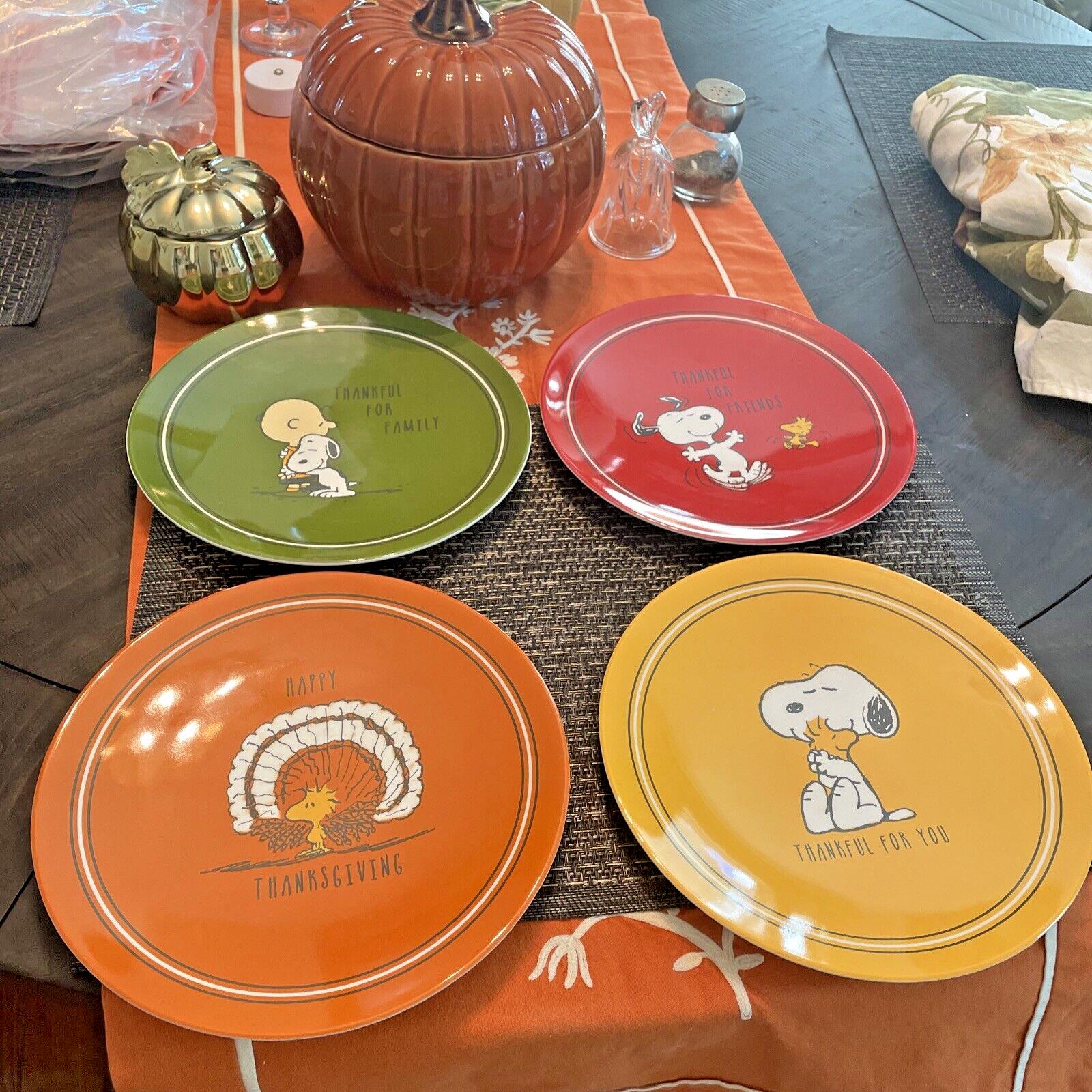 Snoopy Pottery Barn Peanuts Disney holiday Thanksgiving plate party School SET 1