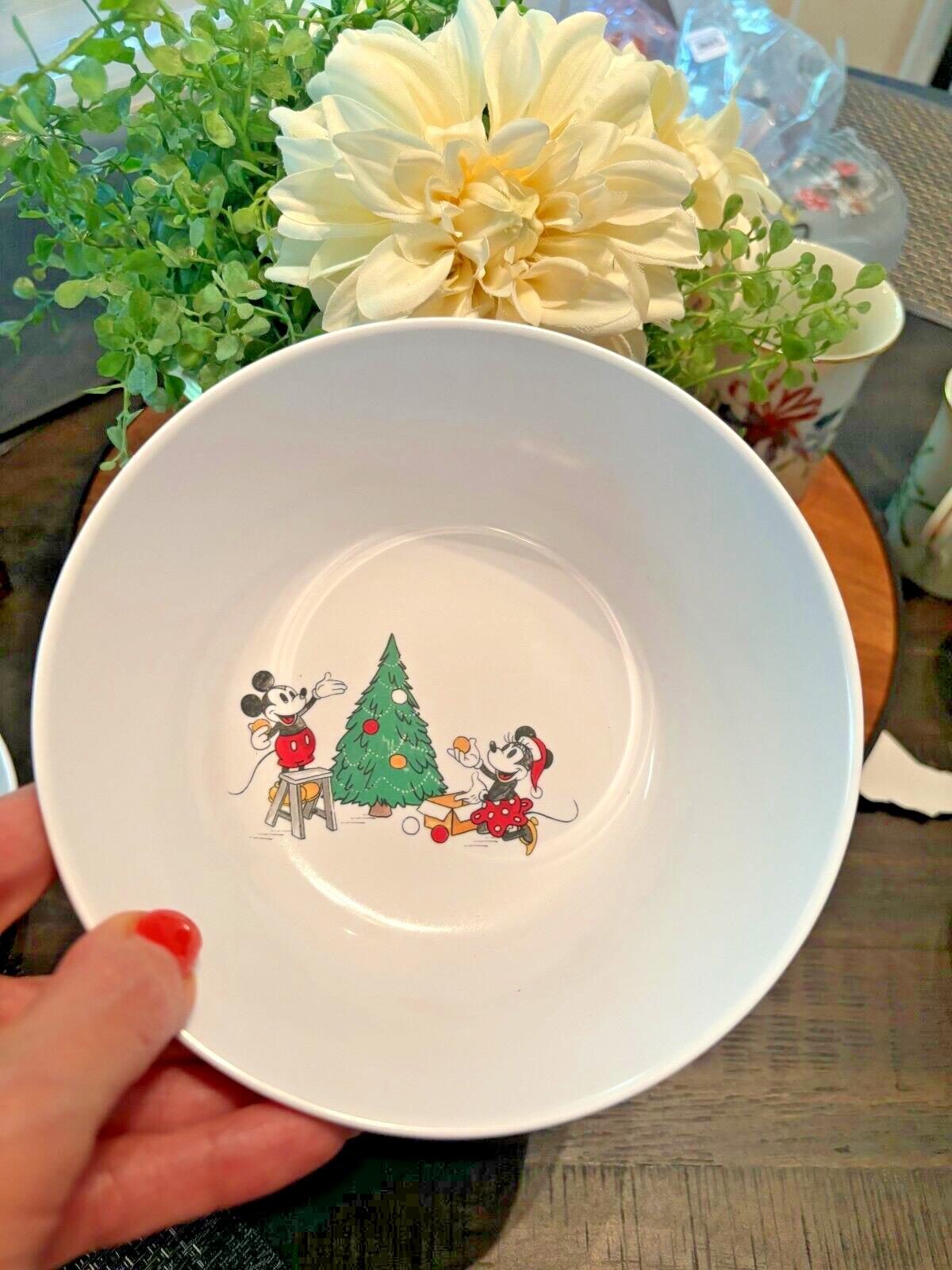 Pottery Barn Mickey Mouse Disney holiday Bowl School Christmas party kid SET 4