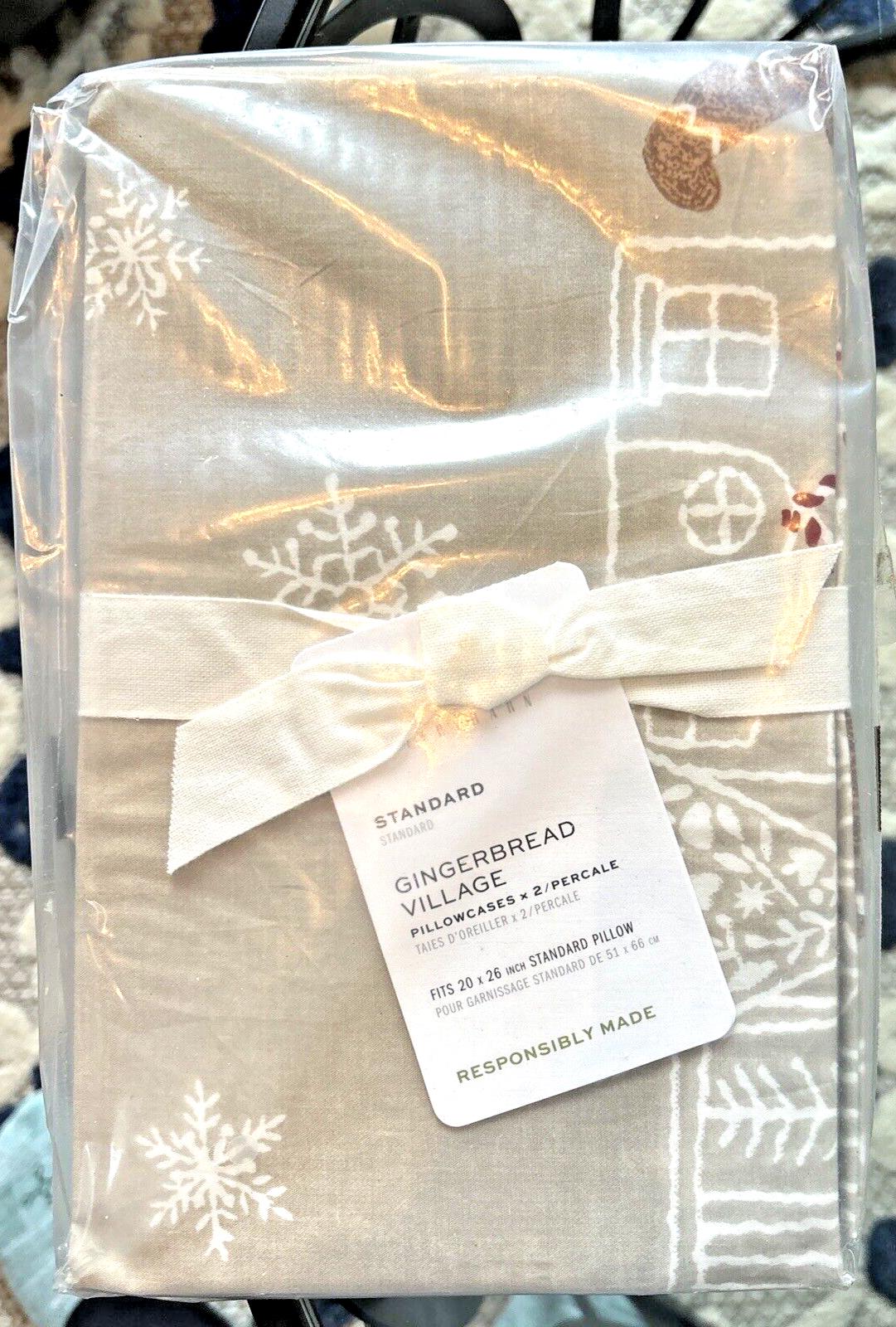 Pottery Barn Disney pillowcase Holiday Gingerbread Christmas Kid SET 2 gift ?? '