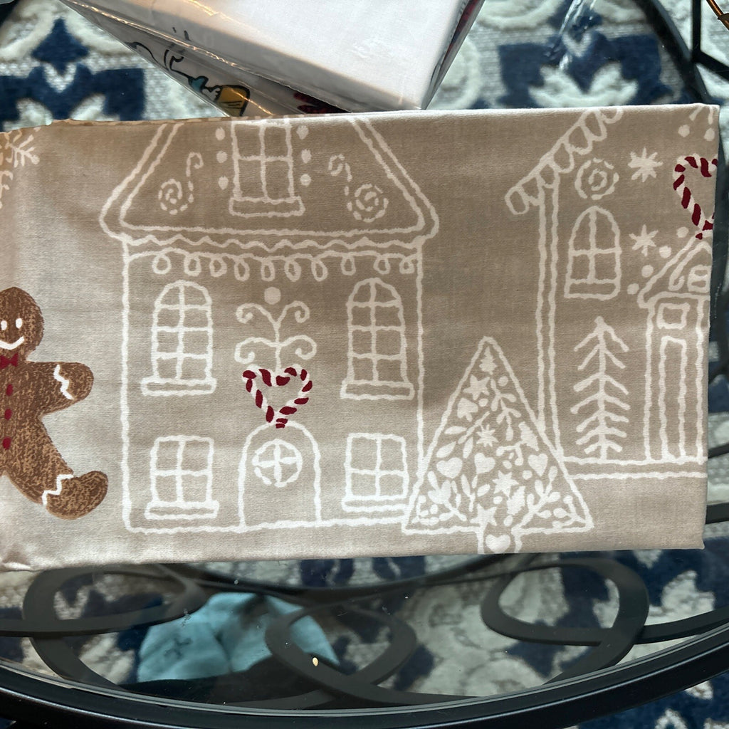 Pottery Barn Disney pillowcase Holiday Gingerbread Christmas Kid SET 2 gift ?? '
