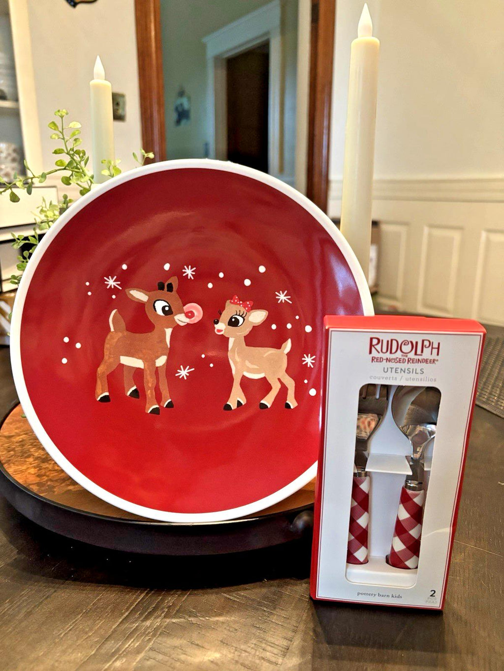 Pottery Barn holiday Rudolph Santa Christmas PLATE +UTENSIL Disney party SET 4 a