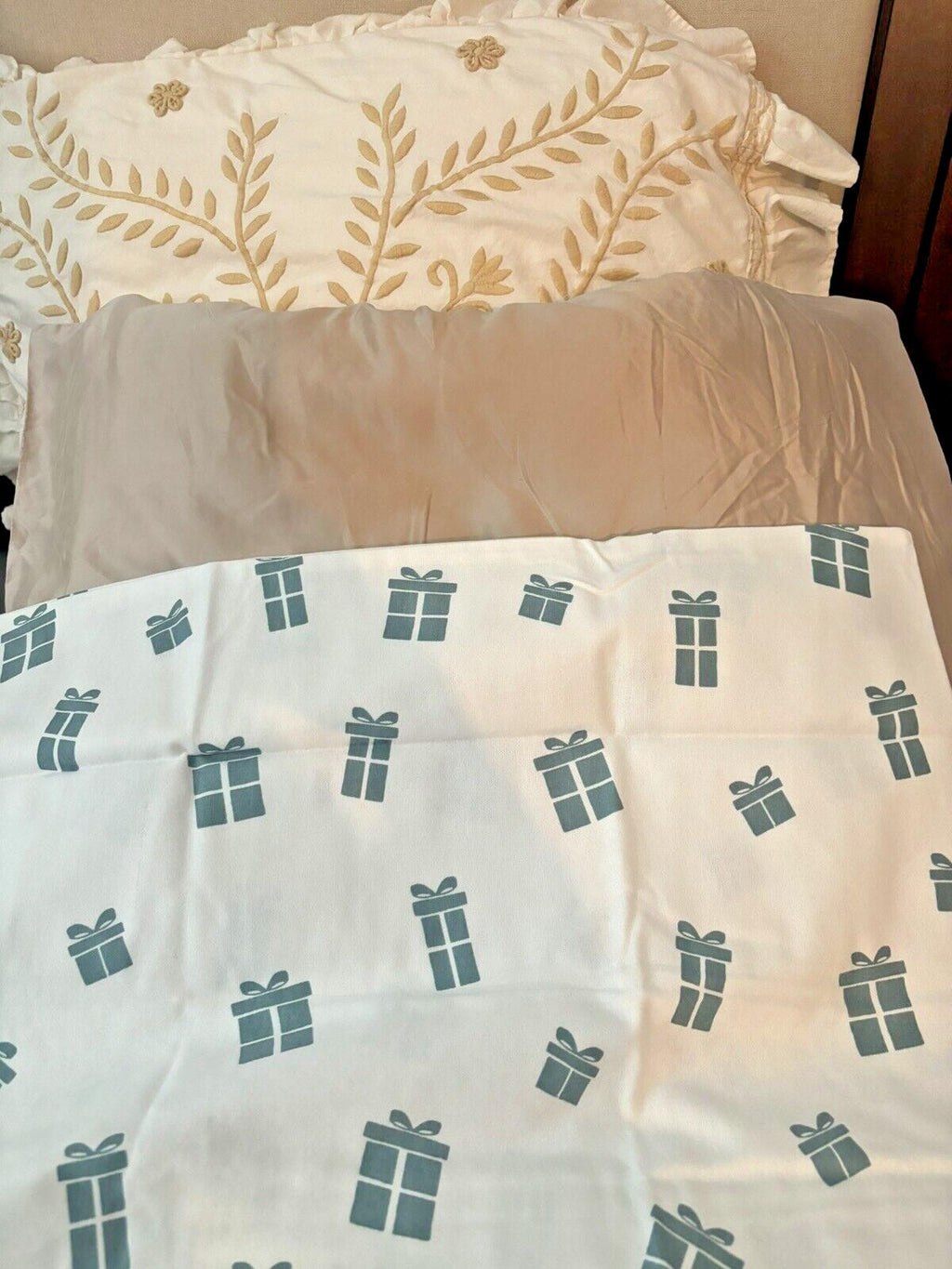 Garnet Hill holiday Christmas Winter village PillowCase Present kid bed SET 2 '