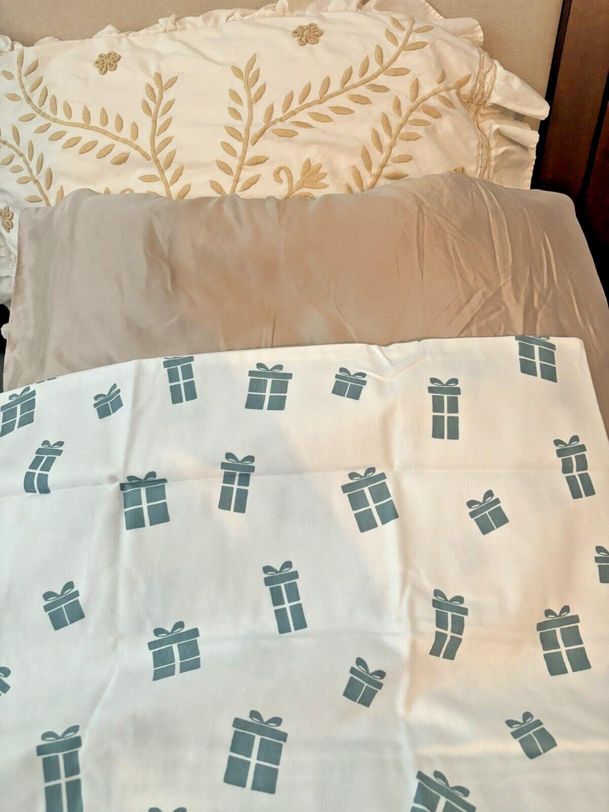 Garnet Hill holiday Christmas Winter village PillowCase Present kid bed SET 2 '