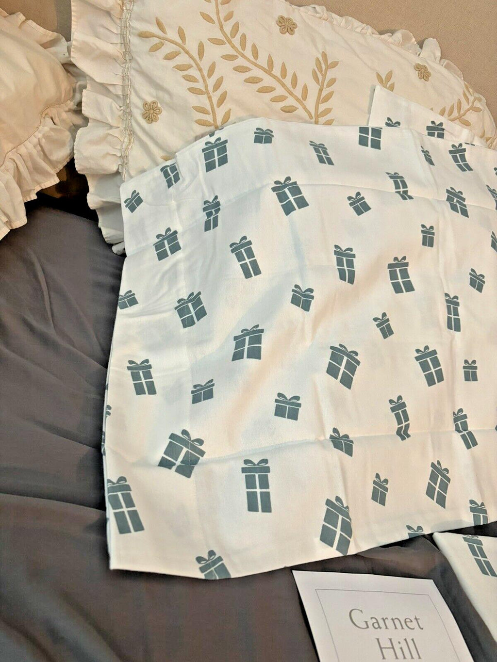 Garnet Hill holiday Christmas Winter village PillowCase Present kid bed SET 2 '