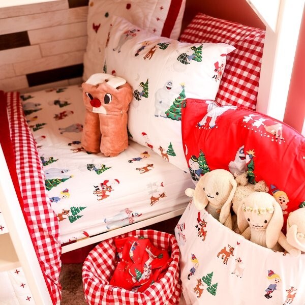 Pottery Barn holiday Rudolph Reindeer Bumble Santa Christmas pillowcase disney ]