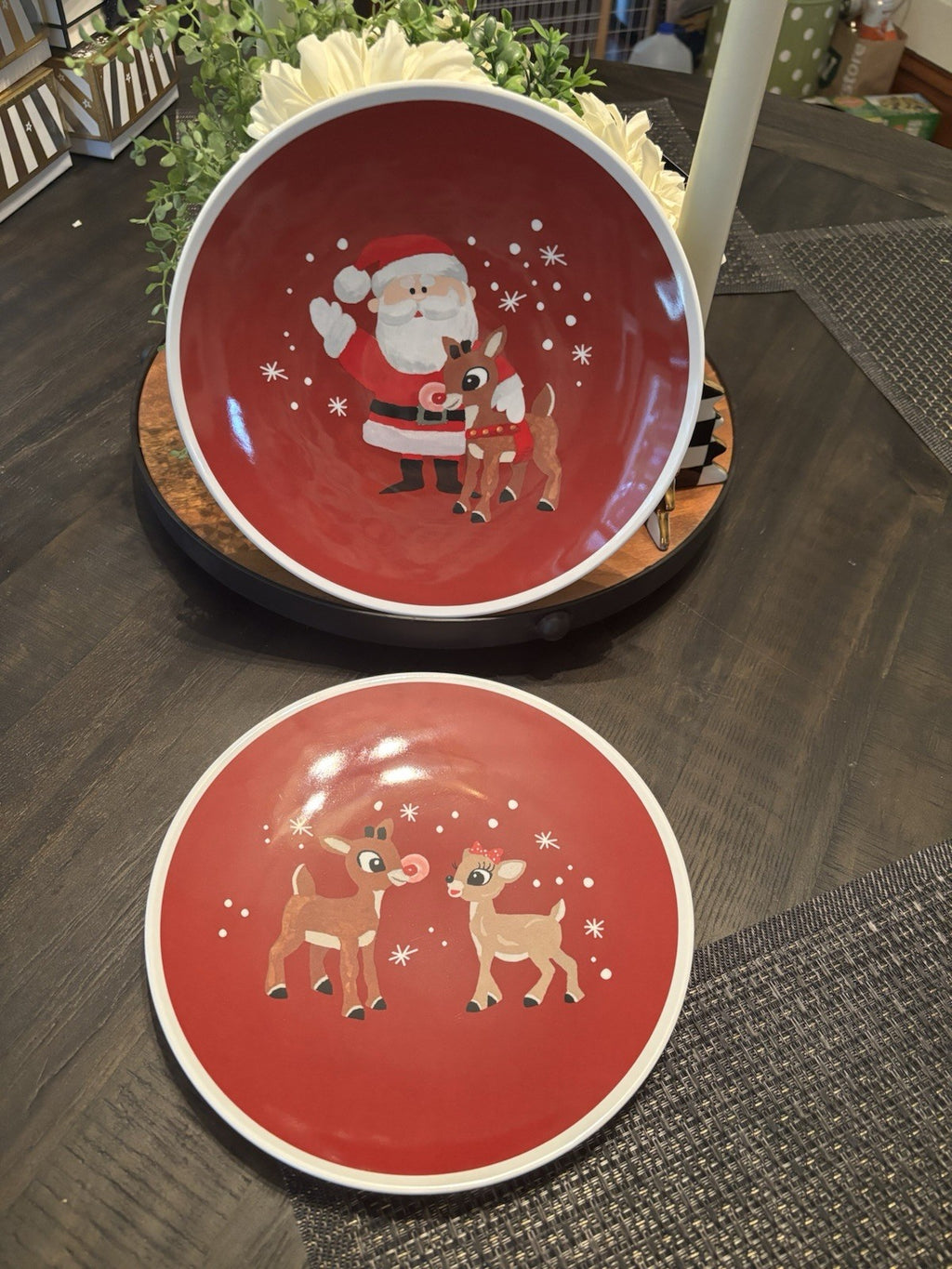 Pottery Barn holiday Rudolph Santa Christmas DINNER PLATE SET Disney party Kid