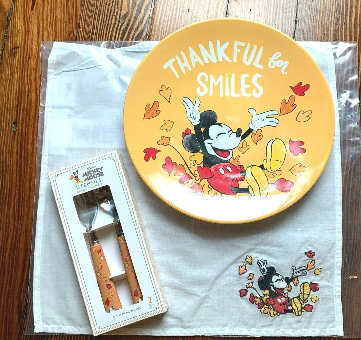 Disney Pottery Barn Mickey Mouse Napkin Thanksgiving dinner party holiday gift a