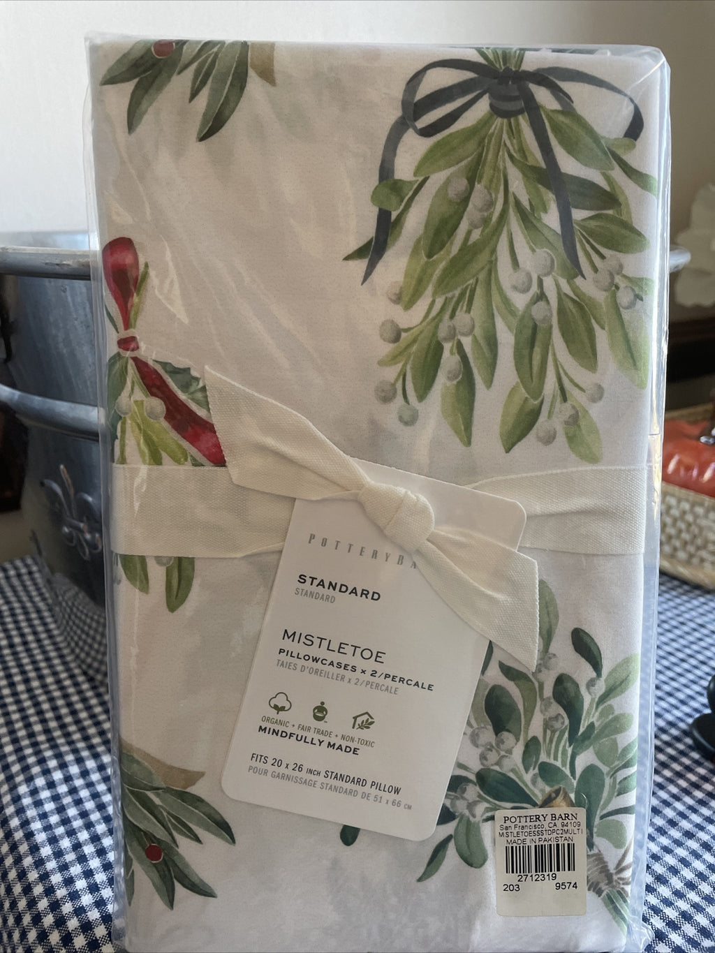 pottery barn Holiday Pillowcase Christmas party Mistletoe Disney gift SET 2