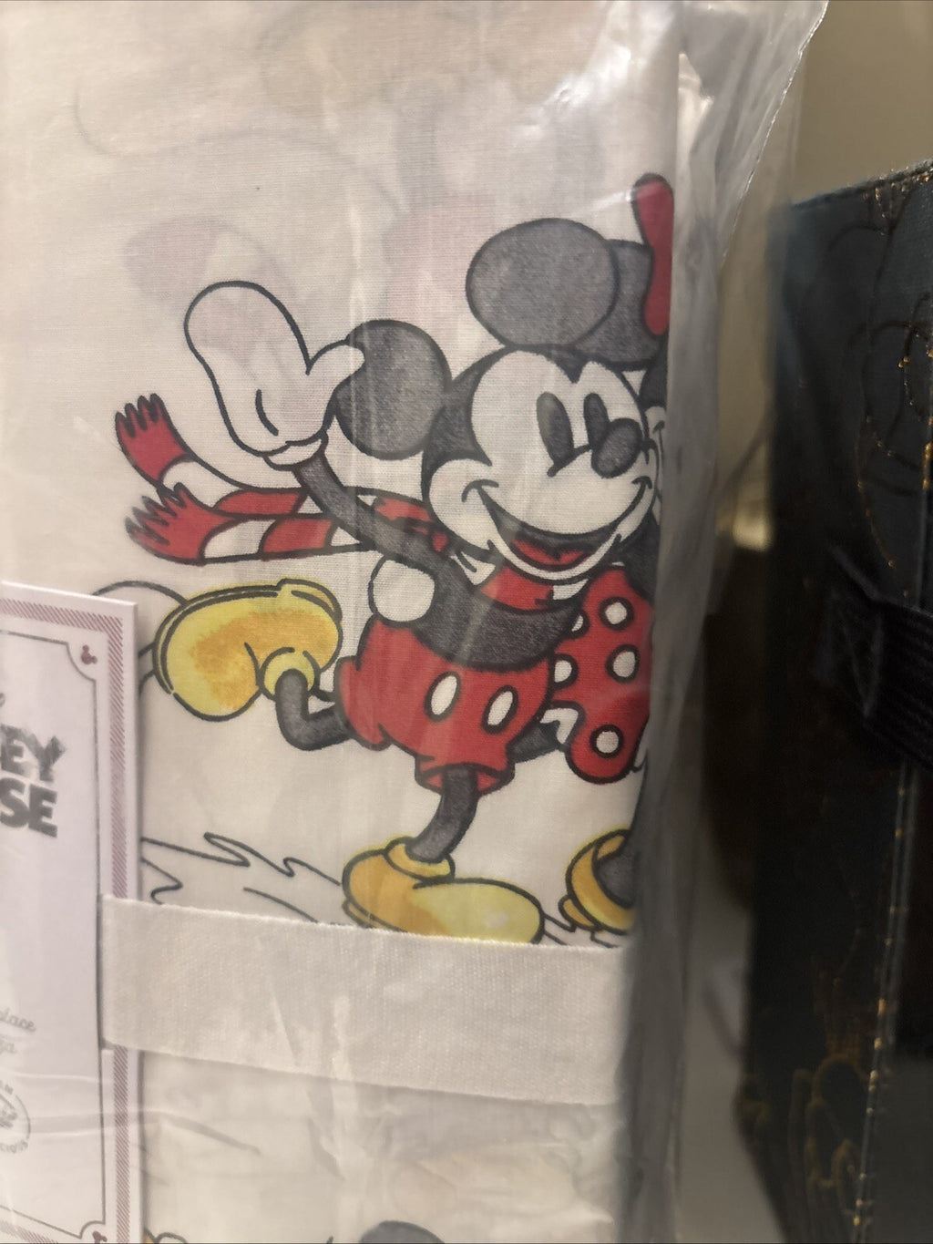 Pottery Barn Disney holiday Mickey Mouse Christmas party TWIN SHEET SET Kid Gift