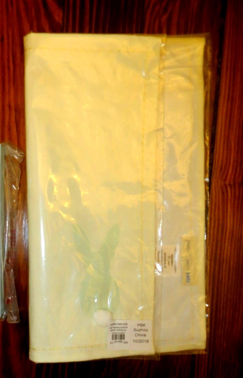 Pottery Barn Disney school Plate napkin Beatrix Bunny Peter rabbit holiday m