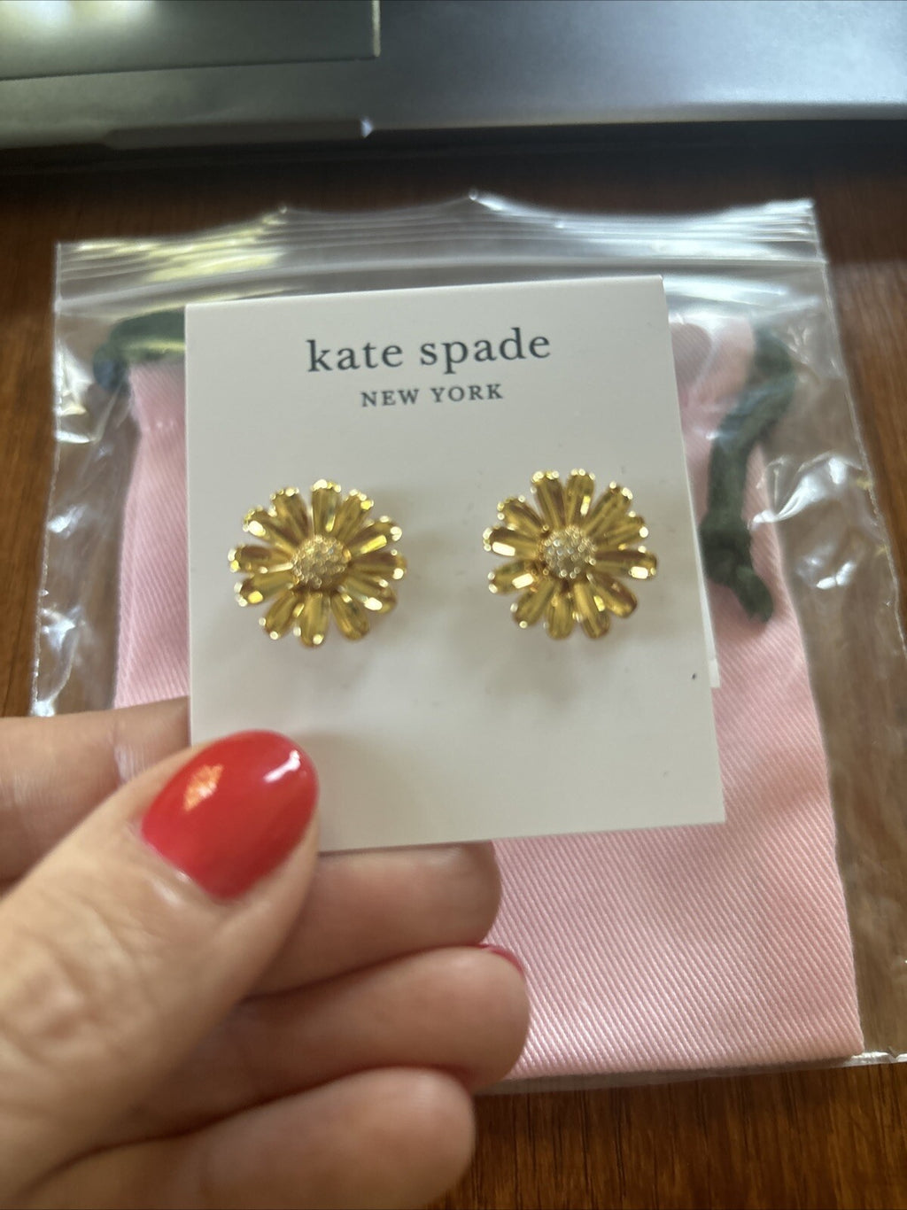 Kate Spade earrings + Bag DAISY gold flower disney gift school wedding teen  .