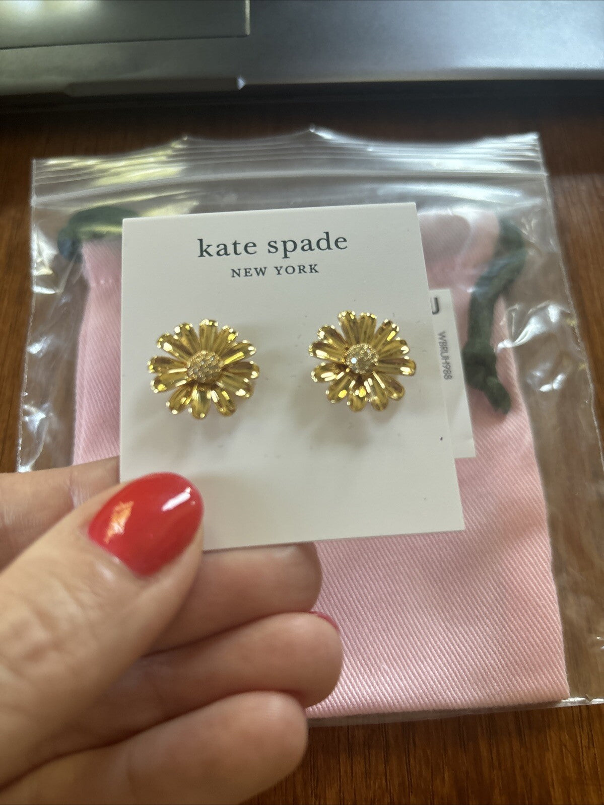 Kate Spade earrings + Bag DAISY gold flower disney gift school wedding teen  .