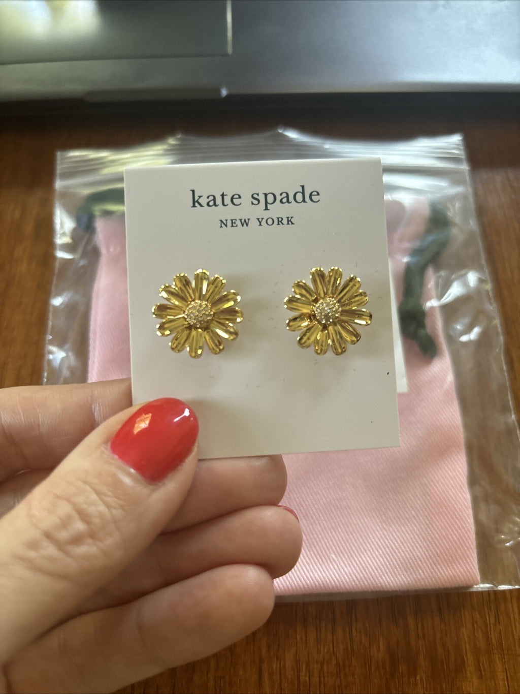 Kate Spade earrings + Bag DAISY gold flower disney gift school wedding teen  .