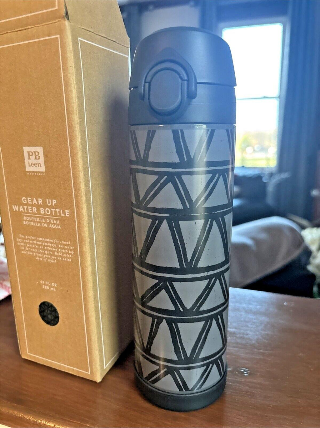 Pottery barn School WATER BOTTLE LARGE Holiday gear up cartoon comic boy Black .