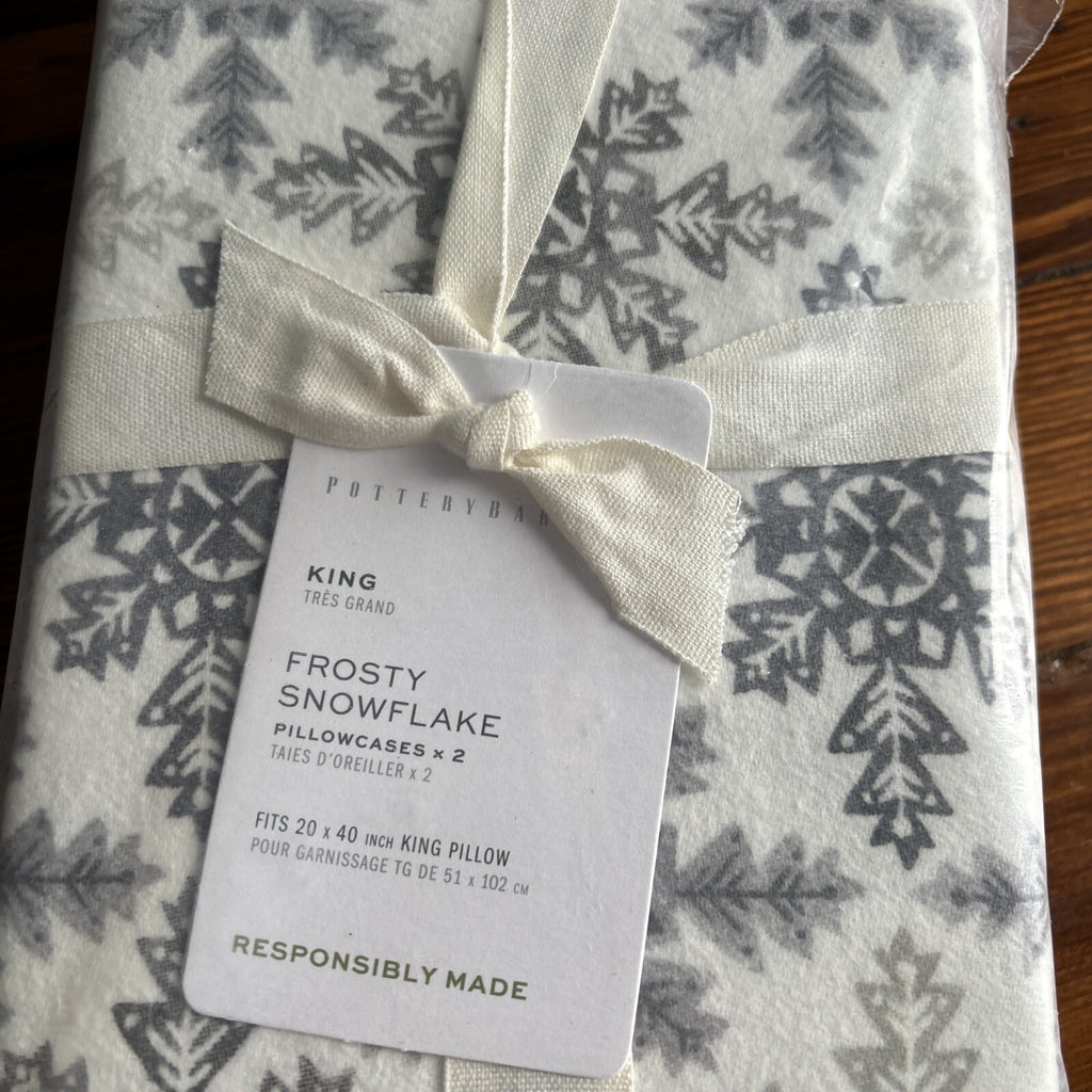 pottery barn KING Holiday Snowflake winter Village Disney Pillowcase SET 2 '