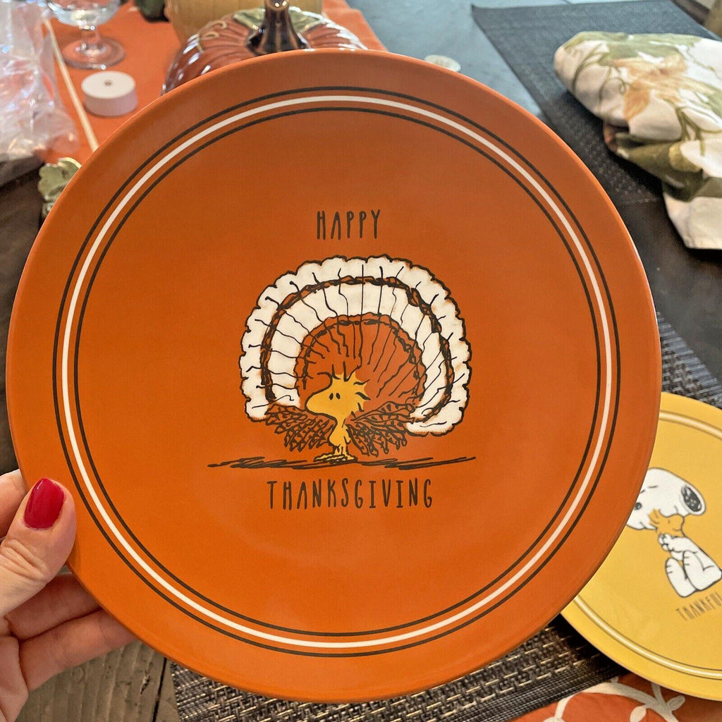 Pottery Barn Peanuts Snoopy holiday Thanksgiving party Disney DINNER PLATE SET 4