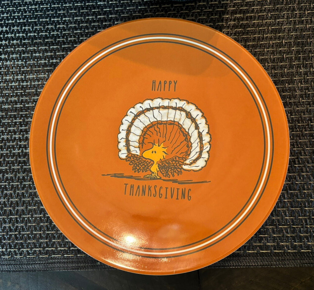 Pottery Barn Peanuts Snoopy holiday Thanksgiving party Disney DINNER PLATE SET 4