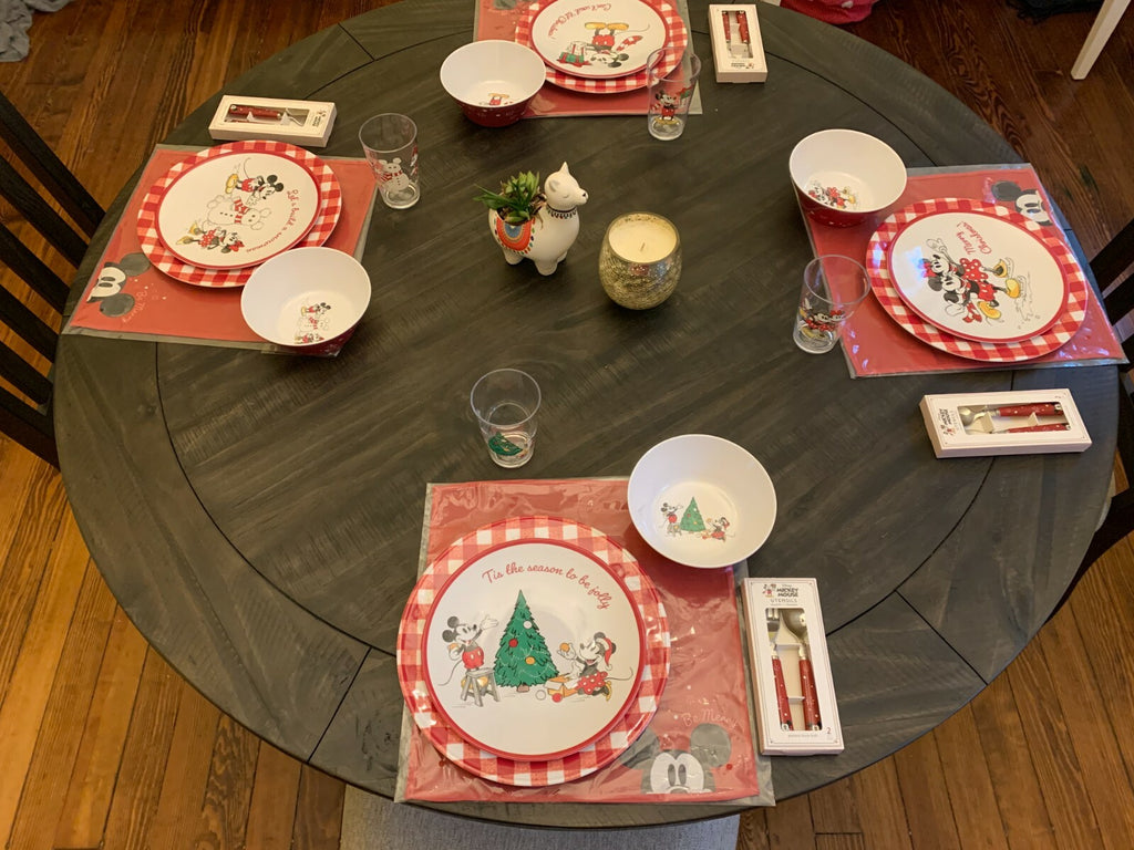 Pottery Barn Disney Micky Mouse Plate Holiday party gift school kid Minnie 1