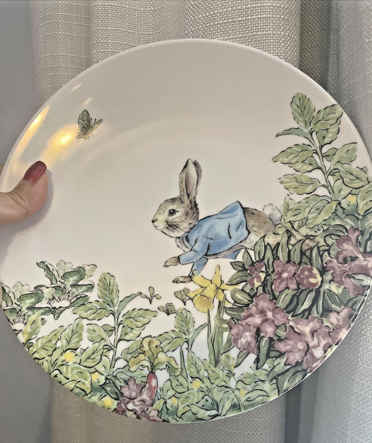 Disney Pottery Barn Peter rabbit PLATE Easter bunny gift garden holiday party 1