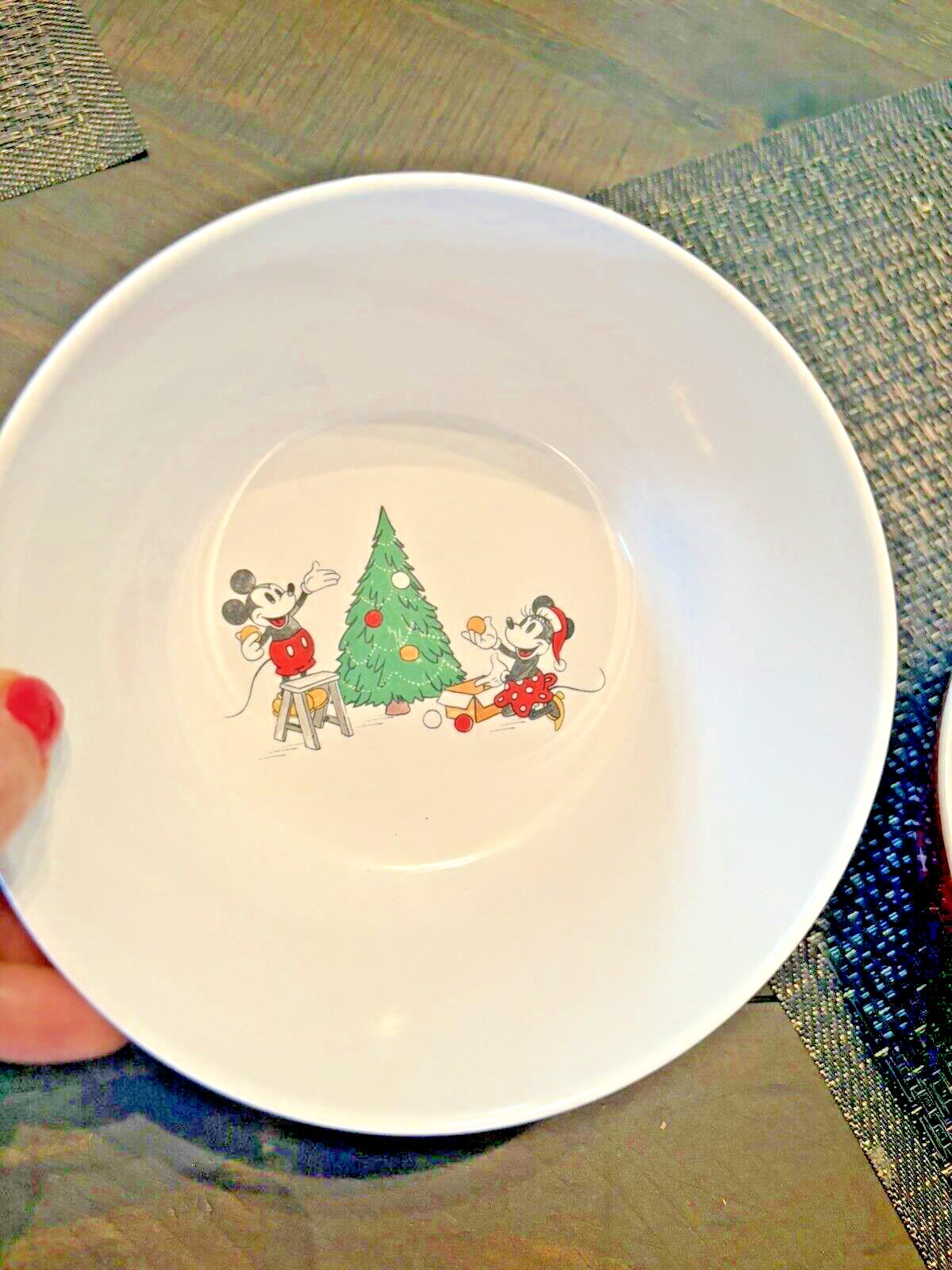 Pottery Barn Holiday Mickey Mouse Dinner Set Plate Disney Christmas party kid 8p