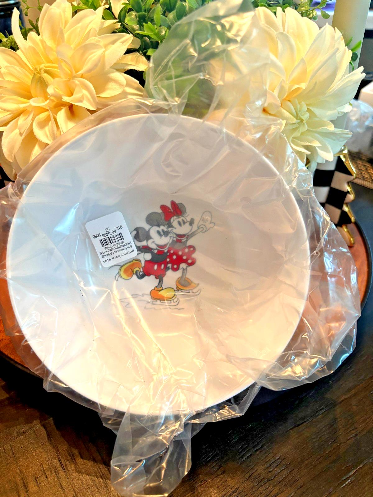 Pottery Barn Holiday Mickey Mouse Dinner Set Plate Disney Christmas party kid 8p