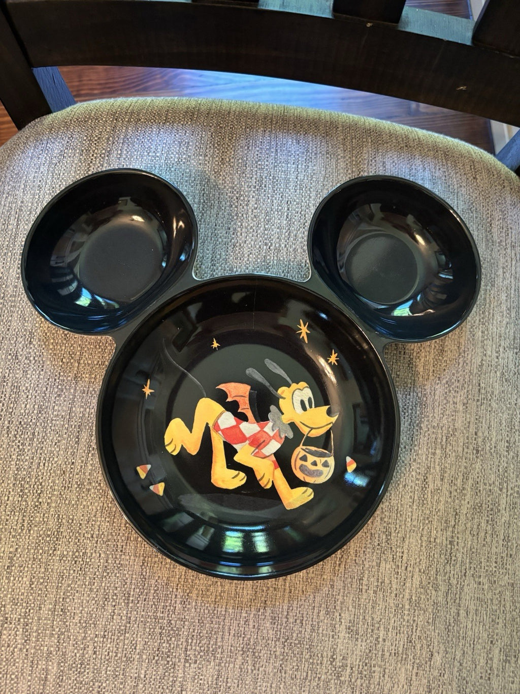 Pottery Barn Disney Mickey Mouse Plate Halloween SummerWeen  Party Pluto dog 1