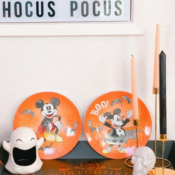 Disney Pottery Barn Mickey Mouse Plate Halloween holiday Party gift kid SET 4 r