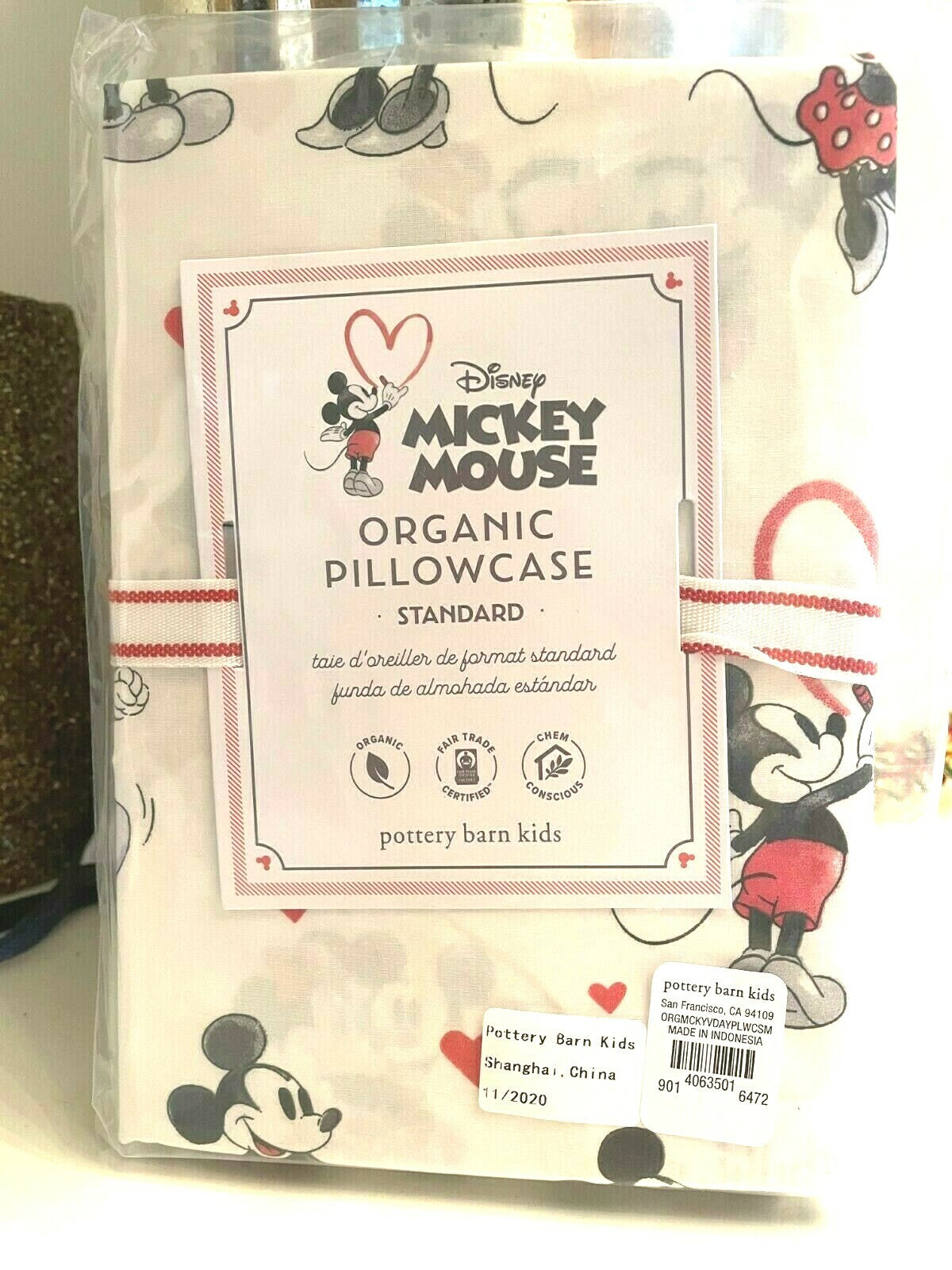 Pottery Barn holiday Disney Mickey Mouse heart rainbow Birthday Pillowcase  ?? y