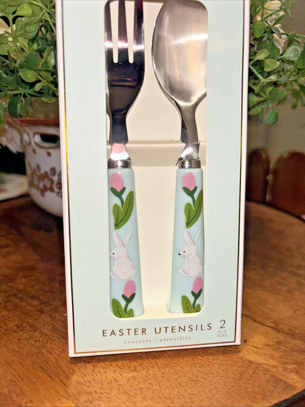 Pottery Barn Holiday Easter Floral Utensil Party School disney Gift Set bunny 1
