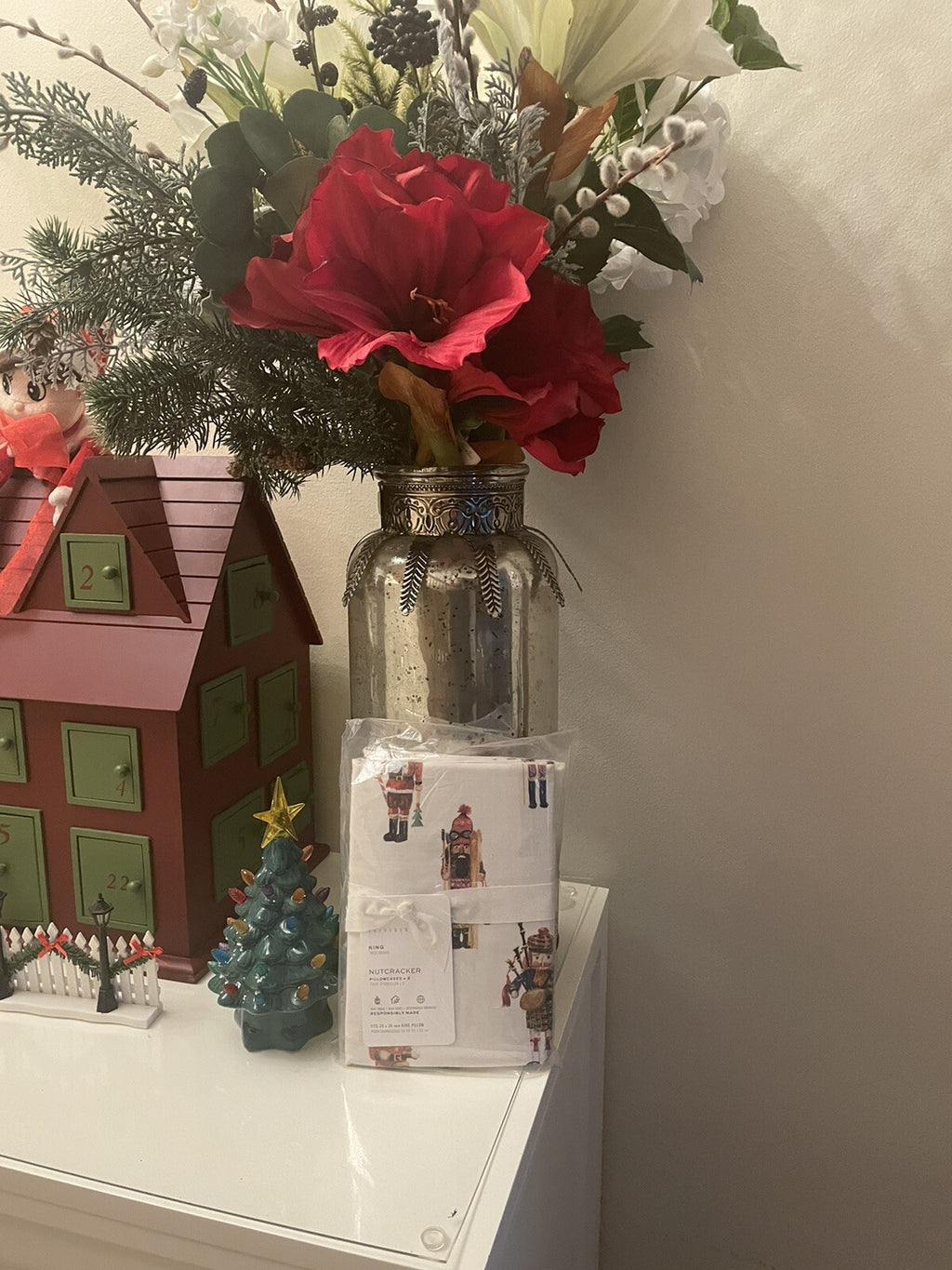 Pottery Barn holiday KING Pillowcase Nutcracker Christmas Gift Party kid SET 2 .